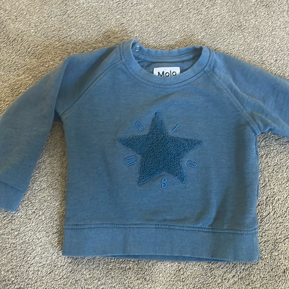 Molo sweatshirt size 92 (2T)